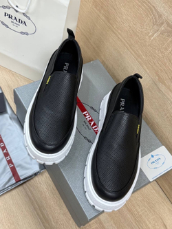 Слипоны Prada