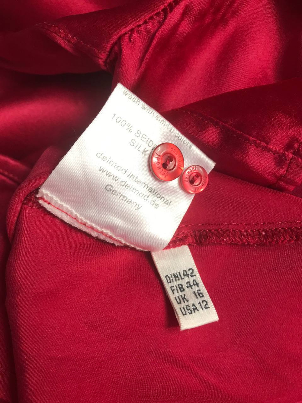 Блузка Delmod шелковая, маркировка 42, визуально 48 размер