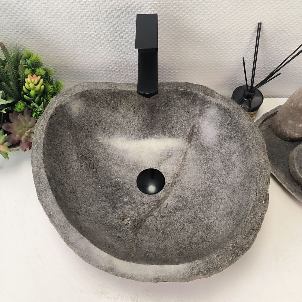 Раковина из речного камня RS-63656 (48*44*15) 0123
