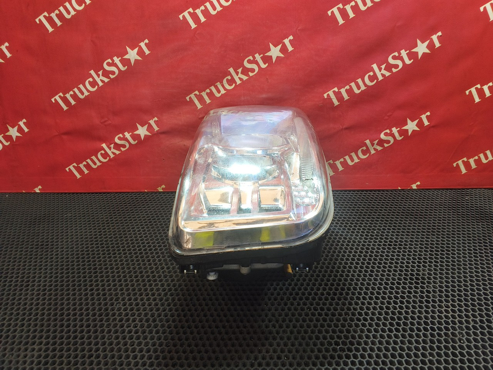 Фара левая 2018г.