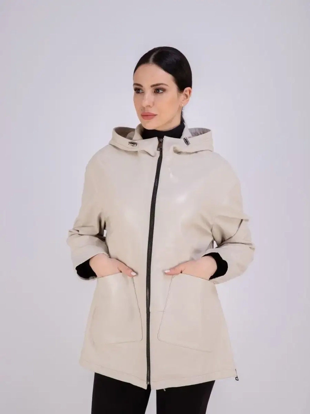 Куртка женская из натуральной кожи с капюшоном Турция