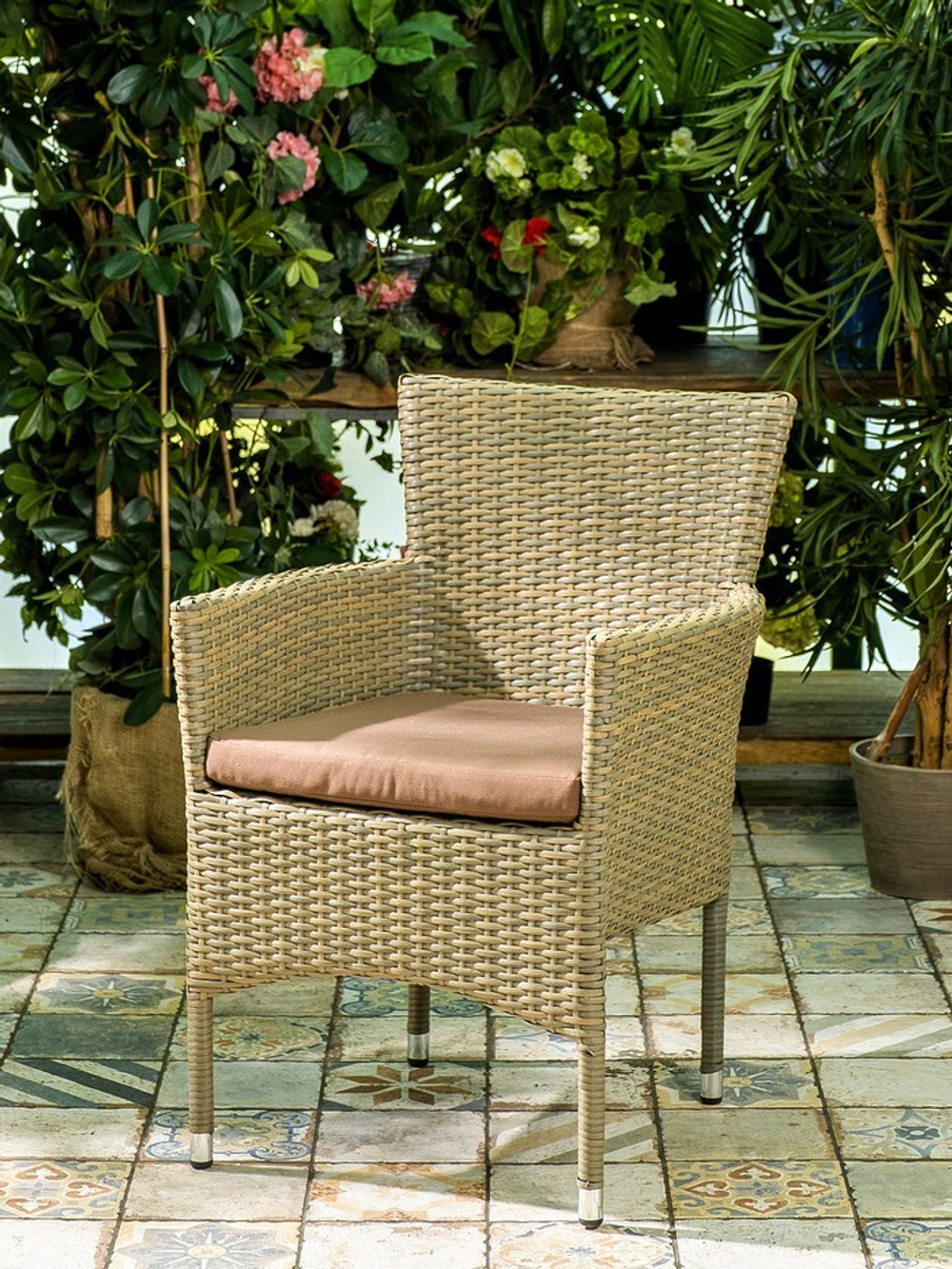 Плетеное кресло AROMA светло-коричневое