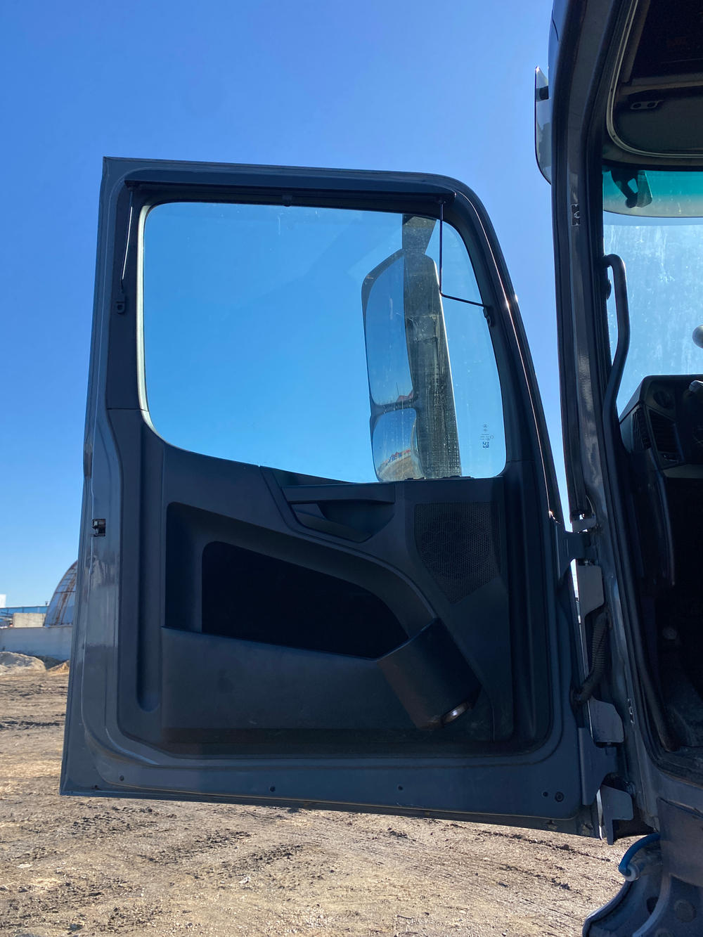 Mercedes-Benz AROCS 6x4 Седельный тягач 3348S AT (Дизельный, 12,8 л, 476 л.с., АТ)