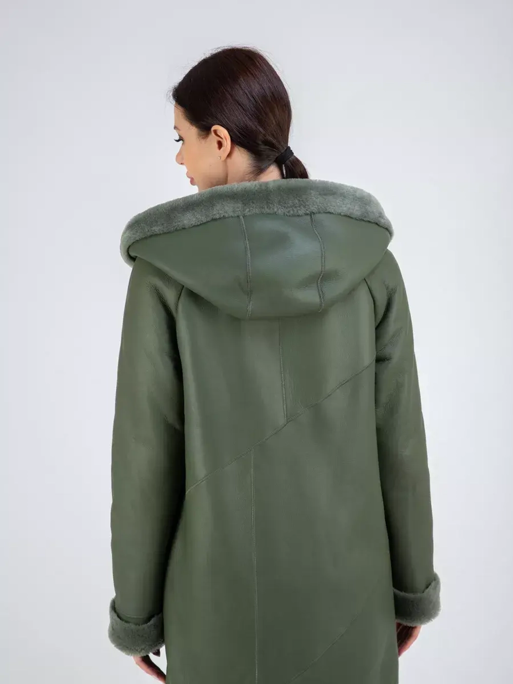 Дубленка зима натуральная удлиненная с капюшоном