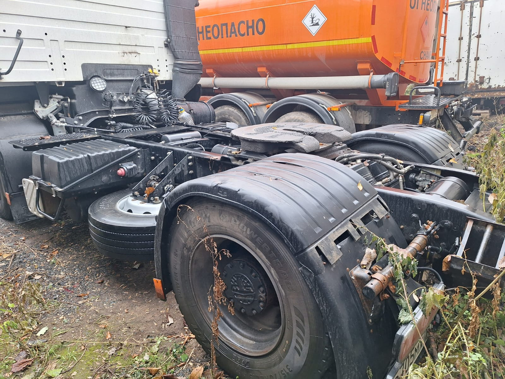 МАЗ 5440 4x2 Седельный тягач 5440С5-8580-031 (Дизельный, 6,7 л, 328 л.с., МТ)