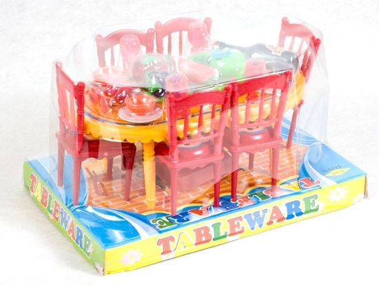 Набор "Стол , стулья с посудой"