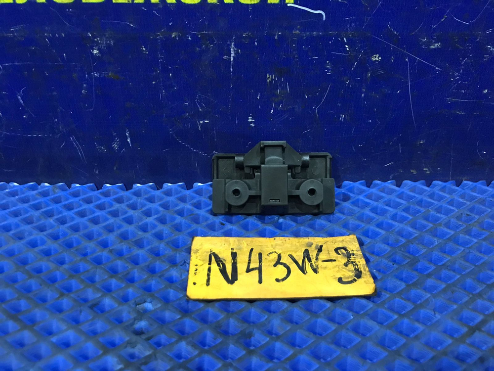 Бардачок пассажирский MITSUBISHI CHARIOT 1994