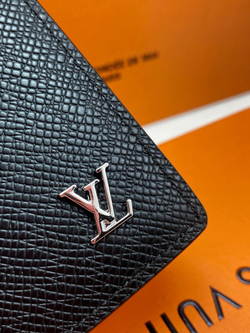 Кошелёк Louis Vuitton