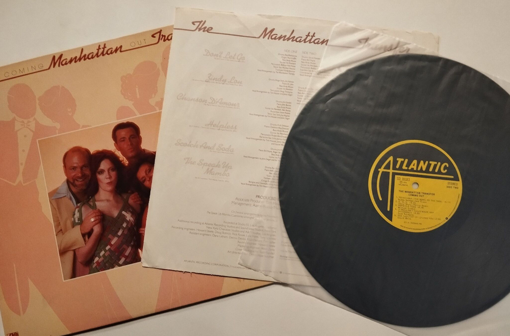 Винтажная виниловая пластинка LP The Manhattan Transfer Coming Out (USA 1986)