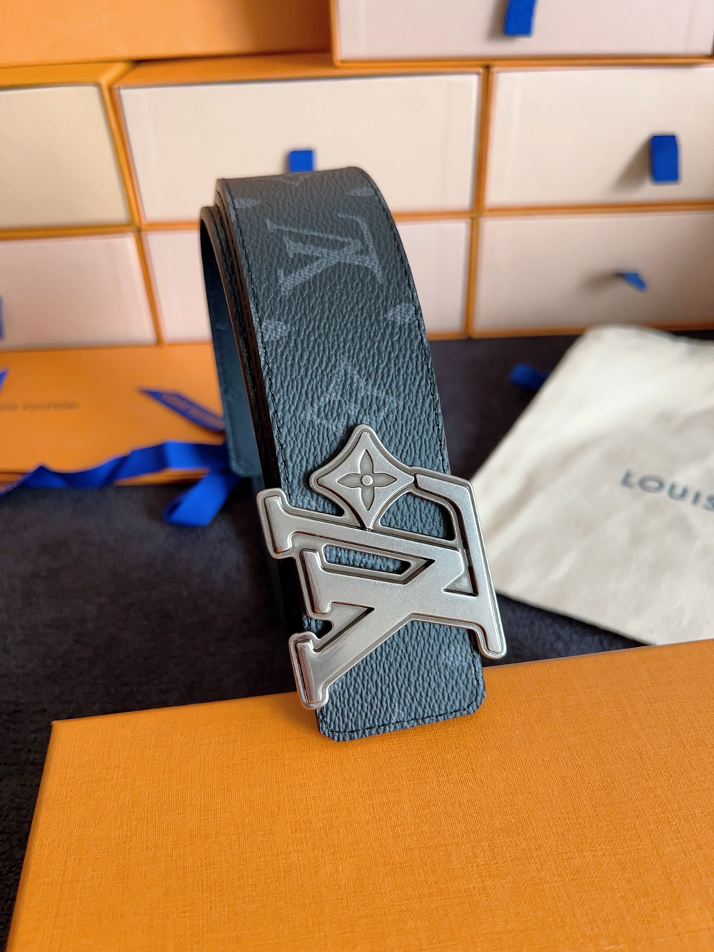 Ремень классический из натуральной кожи