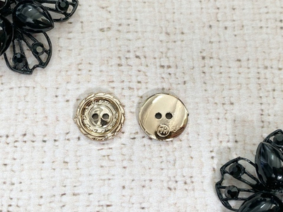 Пуговицы, d 1,5 см