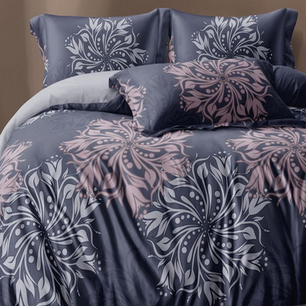 Комплект постельного белья "АВТ. 709", сатин, 100% хлопок, Россия. Пододеяльник на молнии!!! Комплект постельного белья "АВТ. 709", сатин, 100% хлопок, Россия. Пододеяльник на молнии!!!