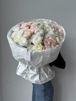 Букет сборный в кремовых оттенках размер L