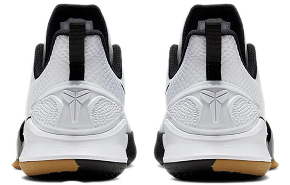 Nike mamba focus top
