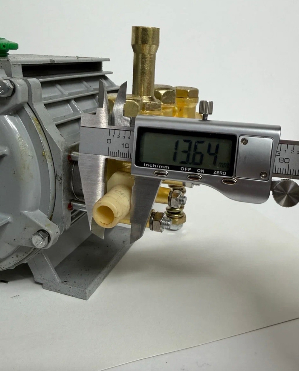 Насос водяной плунжерный для мойки высокого давления Tademitsu TM 280, TM 380, TAO T-380, помпа, латунная головка (1 шт.)