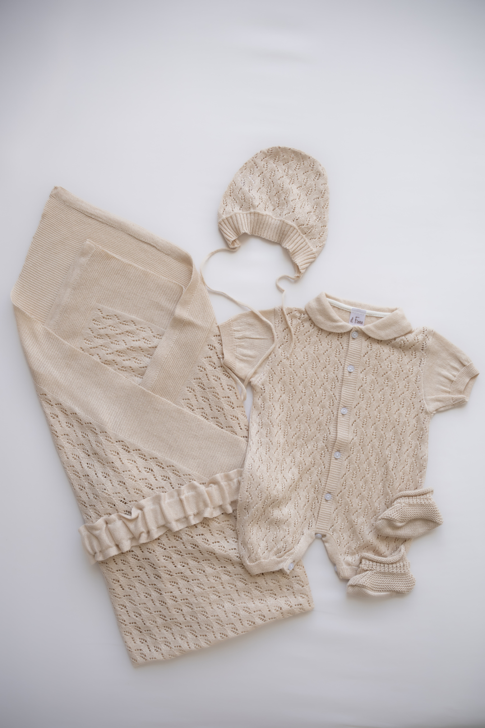 Комплект на выписку "Сакура" с песочником, Бежевый