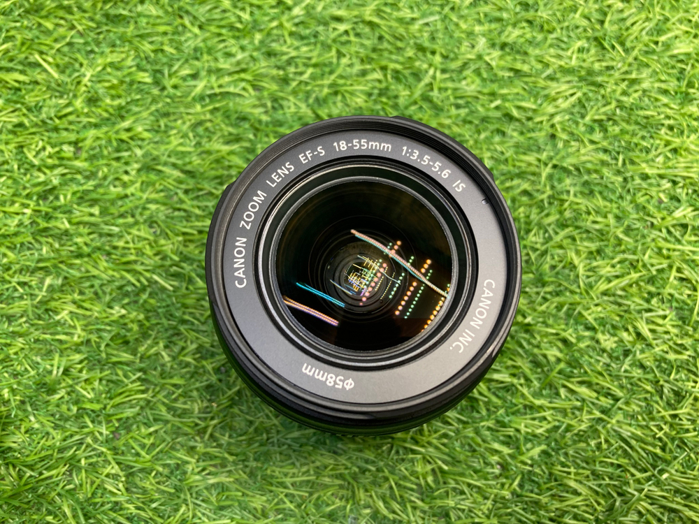 Canon 450D + 18-55mm 3.5-5.6 IS (18. 000 кадров)