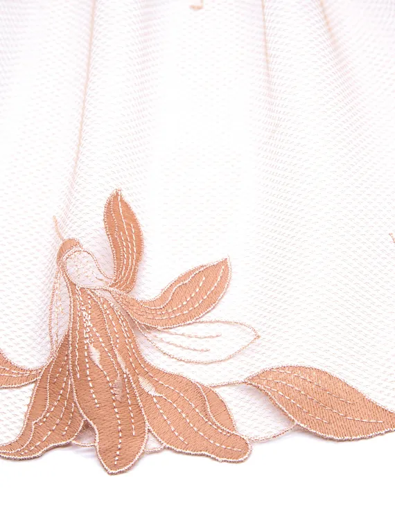 05-133 ОПТ Вышивка на неэл. сетке 18 см, телесный/бежевый (правая)