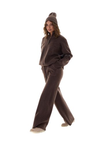 Трикотажный костюм с карманами шоколадного цвета