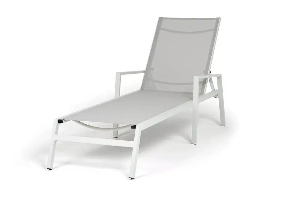 "Парма" шезлонг, каркас алюминий светло-серый (RAL7035) муар, ткань текстилен светло-серая