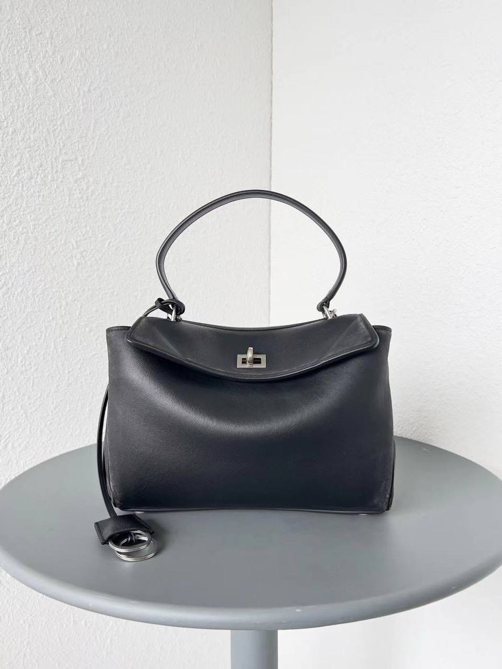 Сумка Balenciaga Rodeo Small