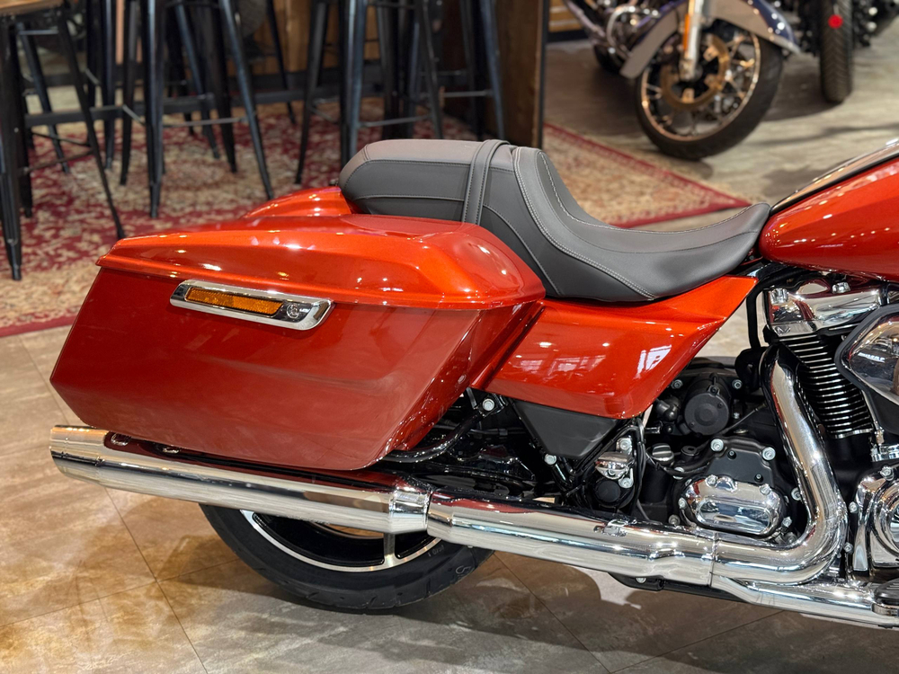 Harley-Davidson ROAD GLIDE 2024 (Whiskey Fire/Chrome)