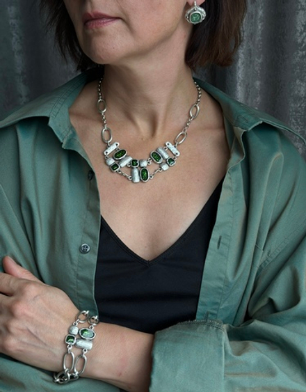 HMG MT Enamel Silver Серьги mix арт.0950, овалы пусеты с зеленой эмалью
