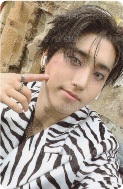 Фотокарта Han STRAY KIDS - KARMA (2nd SOUNDWAVE LUCKY DRAW)