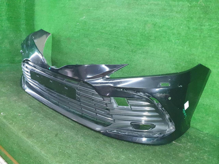 Бампер передний Toyota Camry xv70 (2020-н.в.)