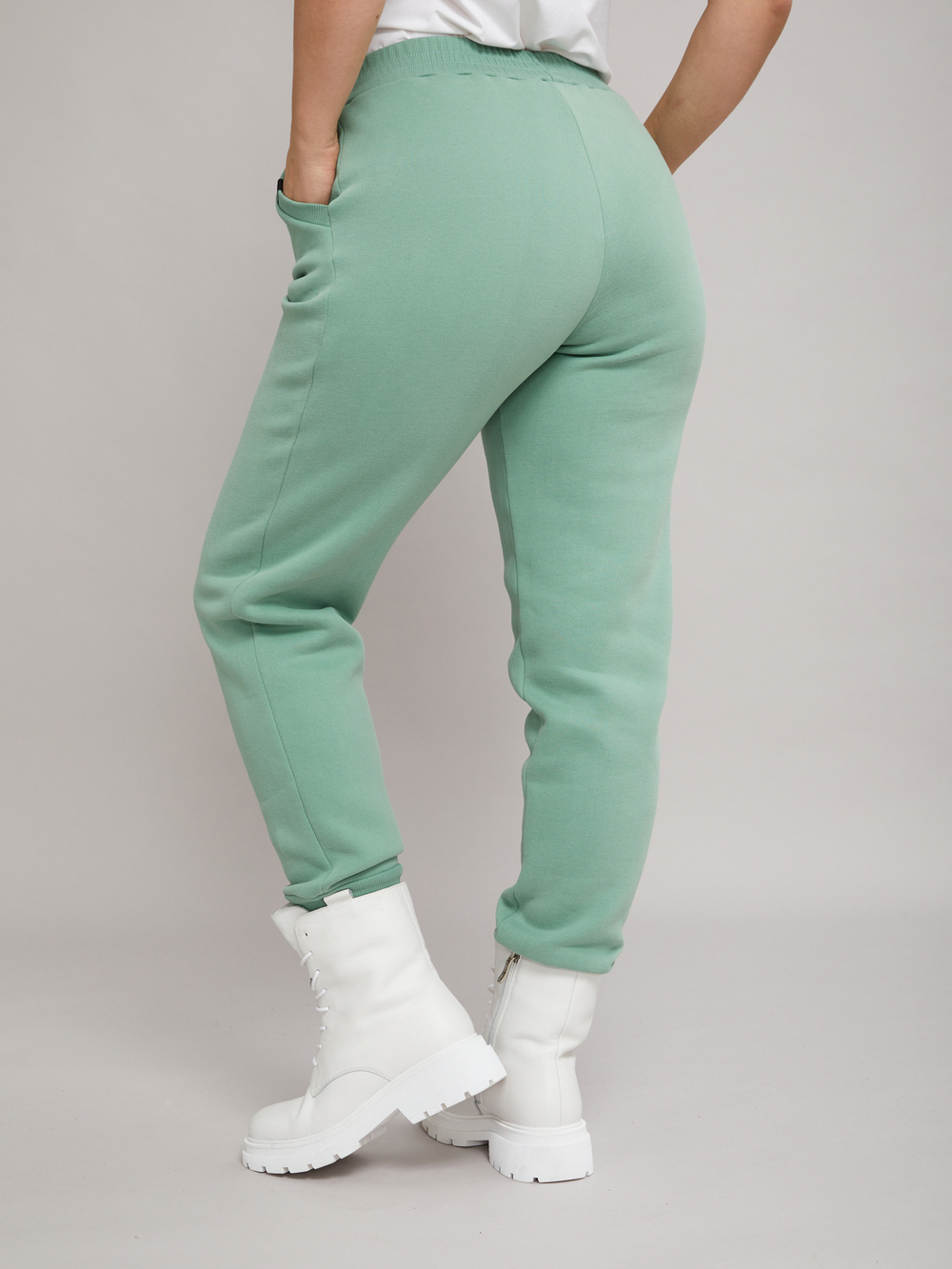 Костюмы с брюками КБофн-042/салатовый