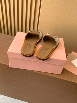 Miu Miu Slide (2 colors)
