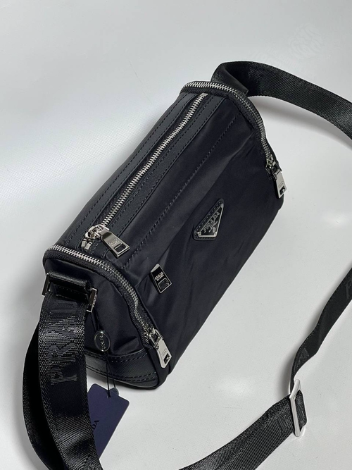 Сумка через плечо Prada