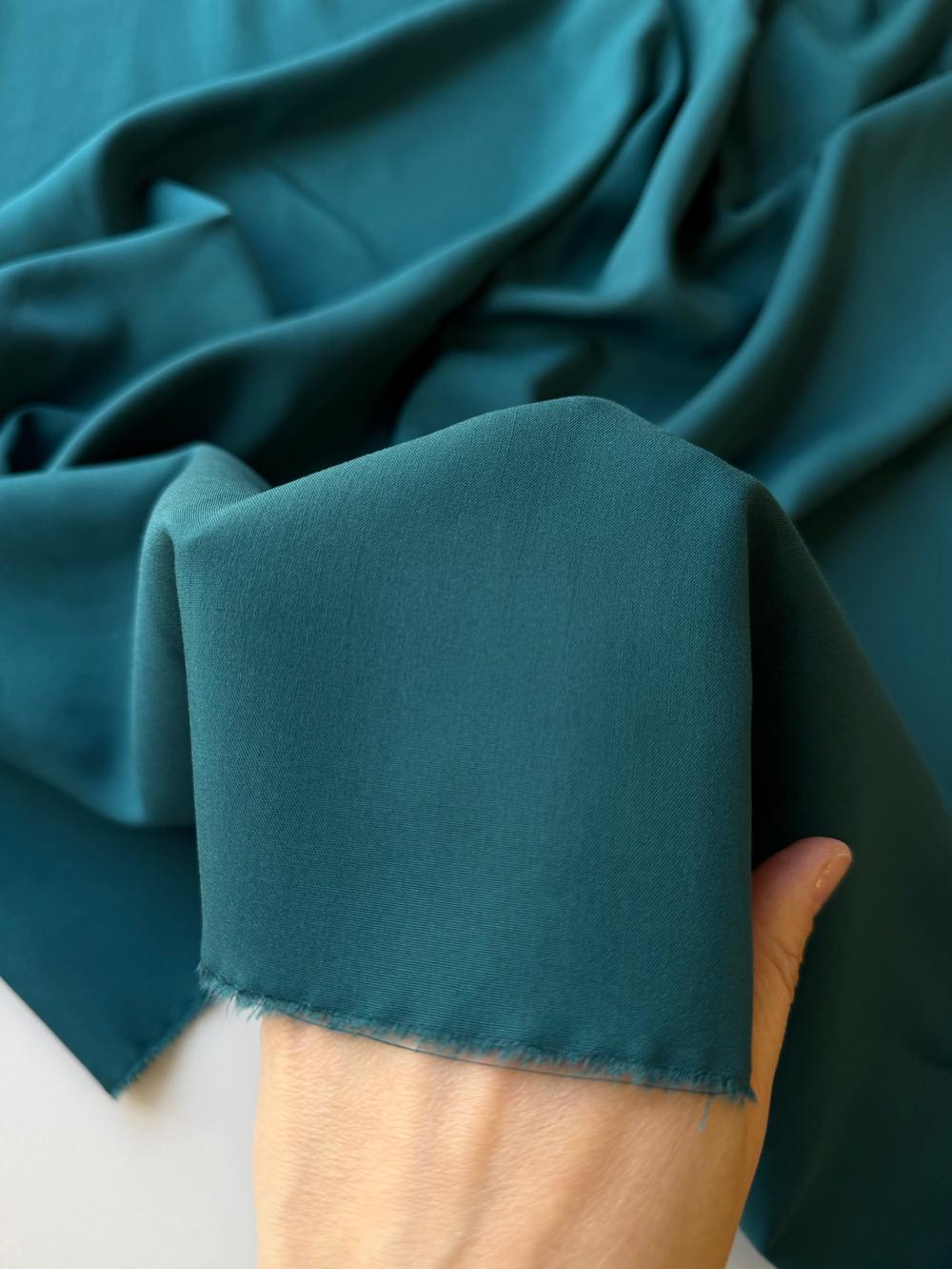 Вискоза (штапель) Изумрудная бирюза