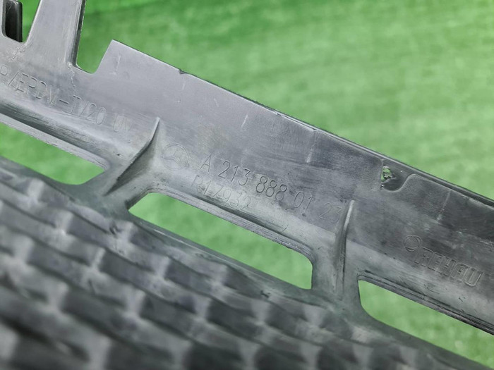 Решетка радиатора Mercedes E W213 (2016-2021)