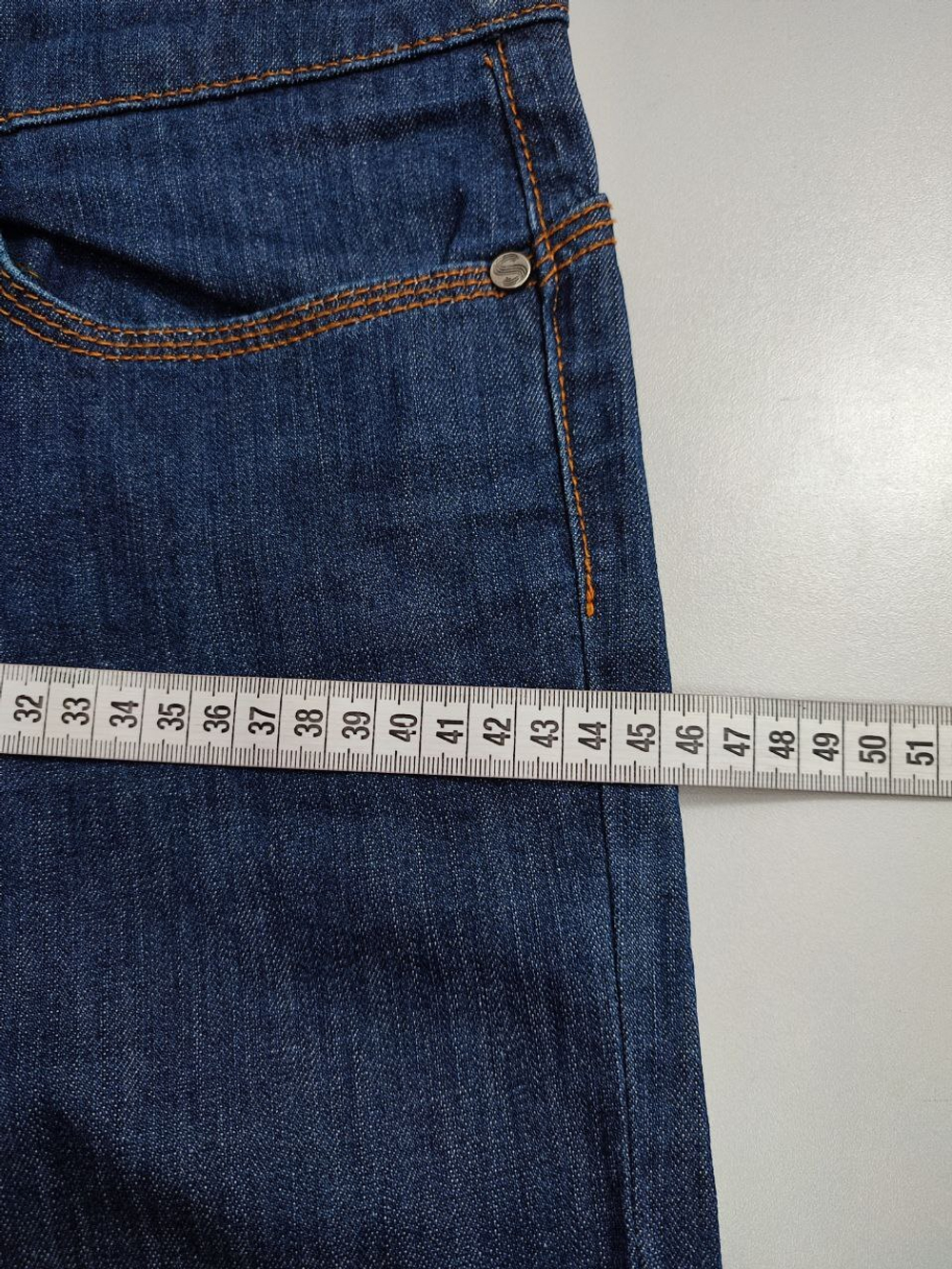 Джинсы Stefanel прямого кроя 42 размер