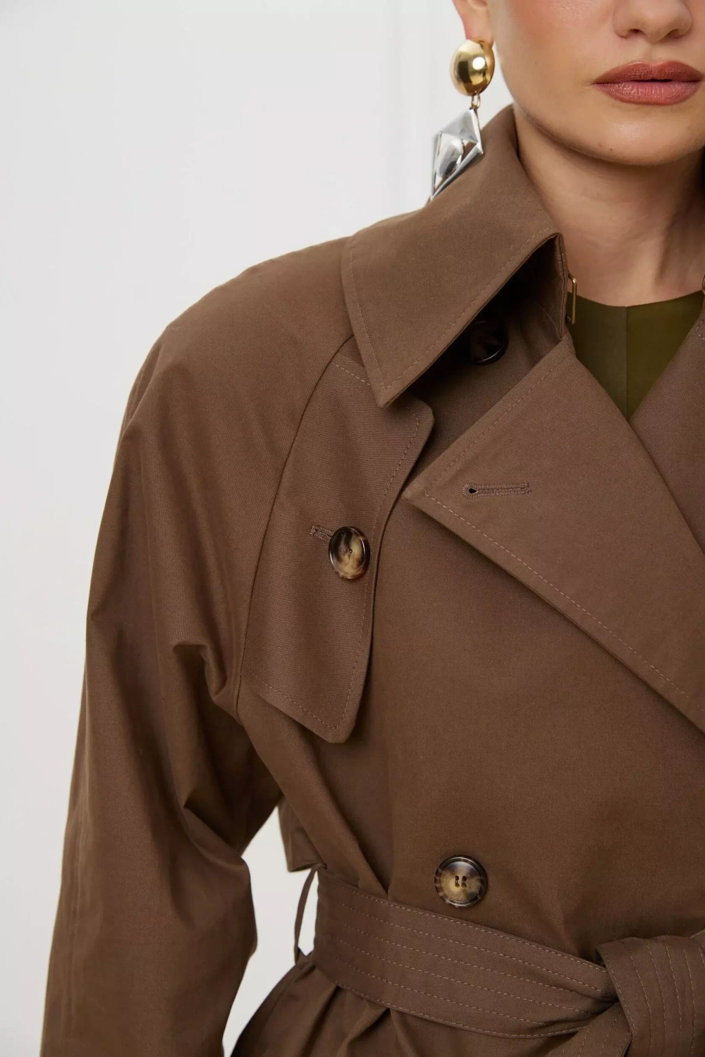 Тренч с увеличенными плечами, Коричневый