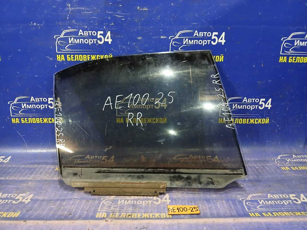 Стекло двери задней правой TOYOTA SPRINTER 1991