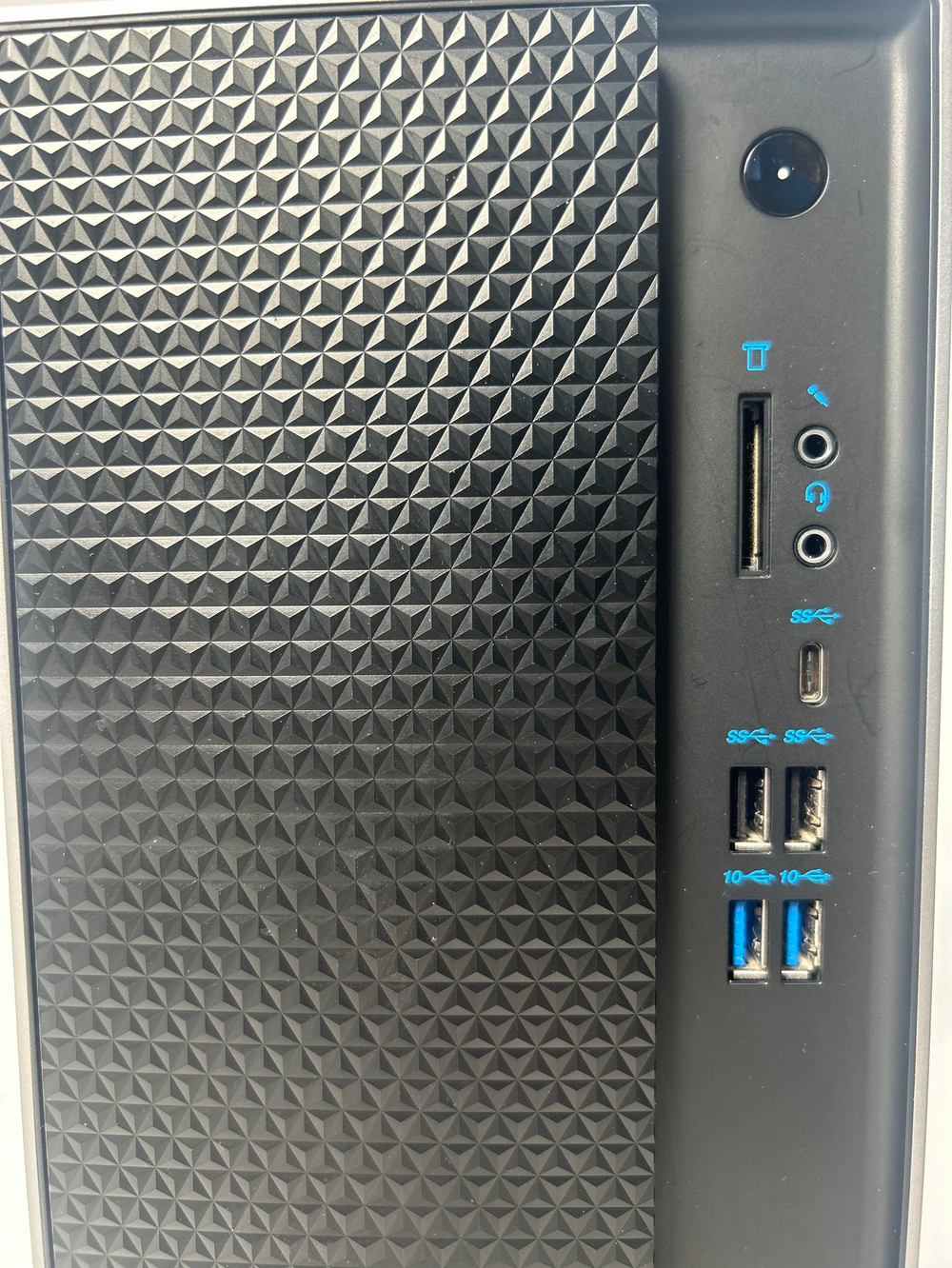 Системный блок игровой Lenovo IdeaCentre T540-15ICB (90L10062RS)/Intel Core i5 9400F/RAM 8GB/HDD 1000GB/GeForce GTX 1660 Ti/Windows 11/Цвет: Серый Состояние: C2