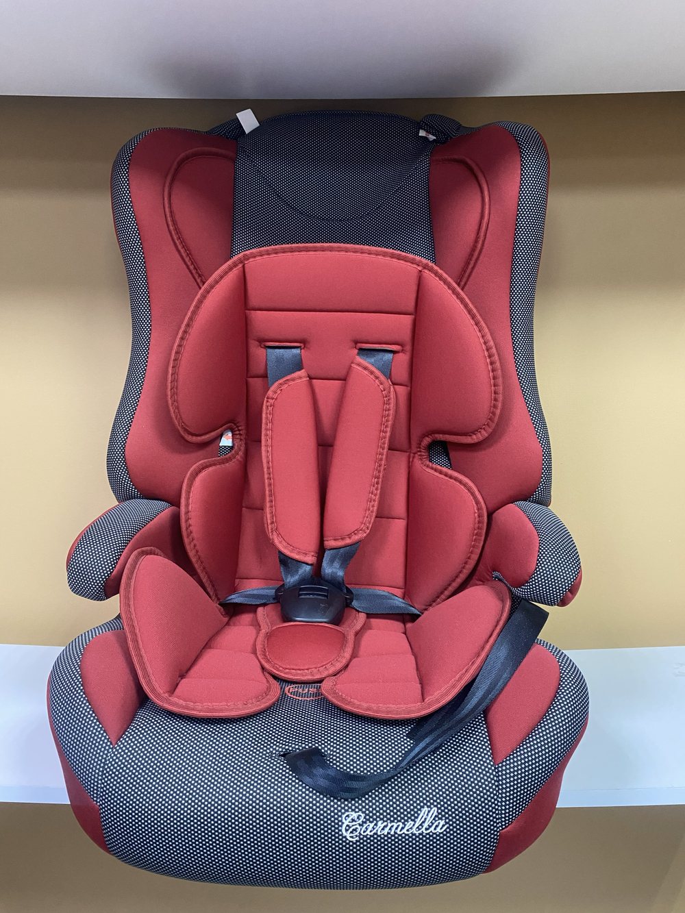 Автокресло 513 RF Carmella гр. 1+2+3+ для детей с 9 месяцев и до 12 лет весом от 9 до 36 кг, превращается в бустер, цвет красный