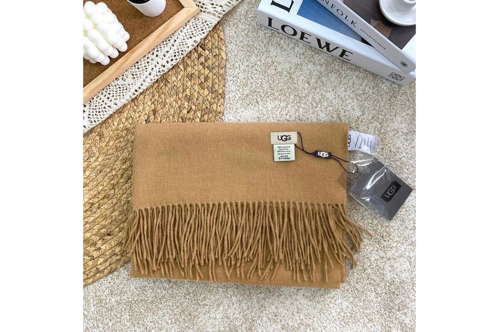 Шарф/Палантин UGG Коричневый