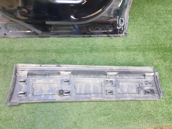 Дверь задняя правая Land Rover Discovery Sport (2014-н.в.)