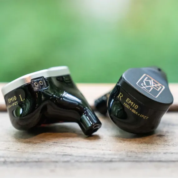 SIMGOT EM10 Black/Silver