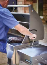 Угольный гриль Napoleon PRO-605