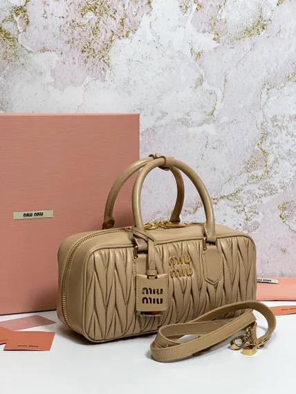 Сумка MIU MIU Arcadie matelassé из кожи наппа, бежевый