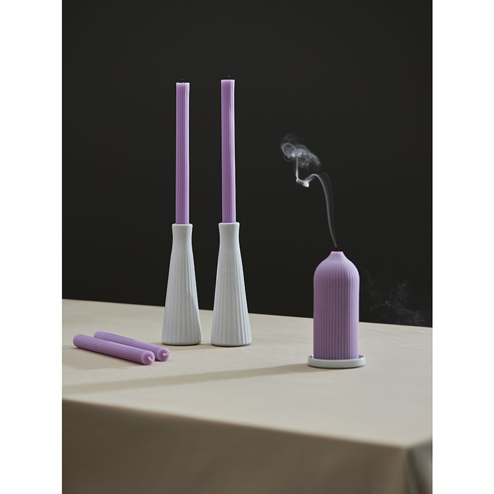 Набор из двух свечей цвета лаванды из коллекции Edge, 24,5 см