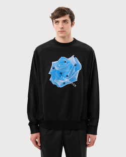 UNDERCOVER СВИТШОТ ЧЕРНЫЙ С ПРИНТОМ ГОЛУБОЙ РОЗЫ