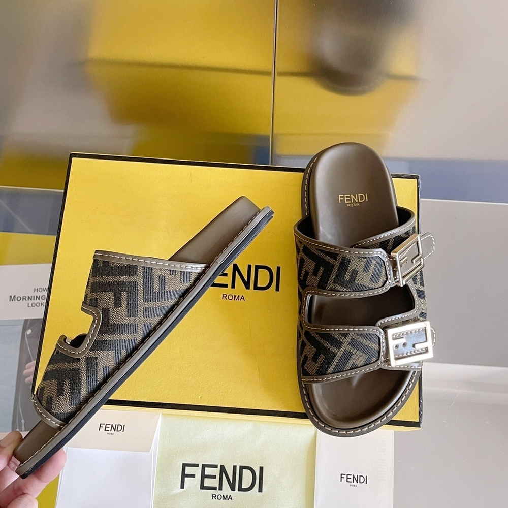 Fendi Feel Slides