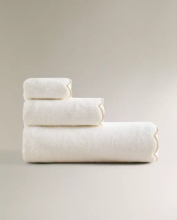 ZARA HOME БАННОЕ ПОЛОТЕНЦЕ С ВОЛНИСТОЙ КРОМКОЙ, ЗОЛОТОЙ