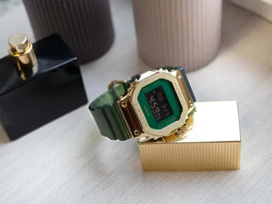 Наручные часы Casio GM-5600CL-3D