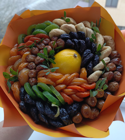 Букет из сухофруктов